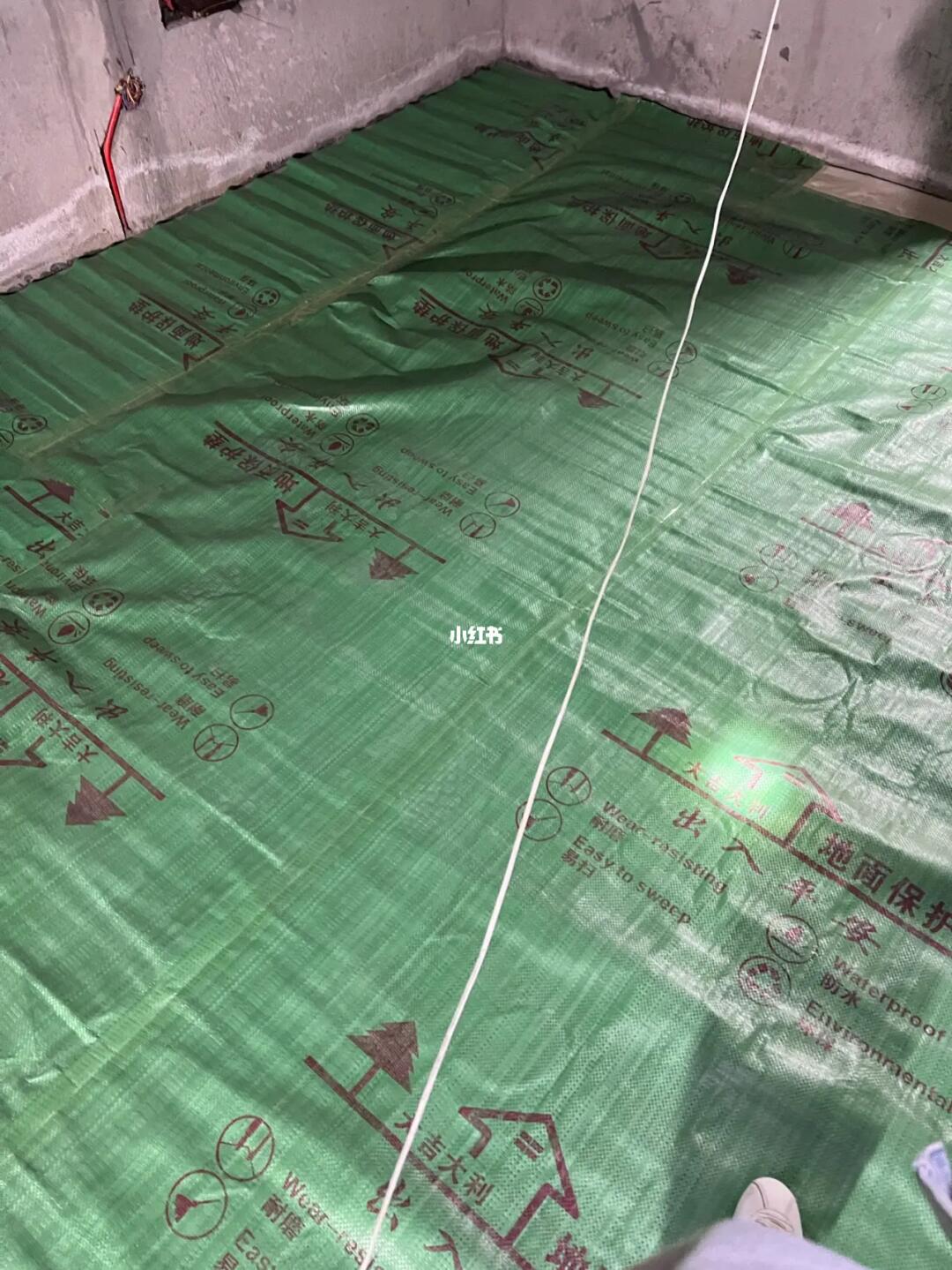 贴完瓷砖记得保护地膜保护膜千万别乱买
